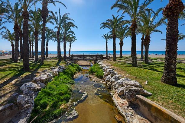 Apartamento Carole Playa Bajondillo Torremolinos Beach - Playa A 30 Segundos - Wifi - Parking - Terrazaアパートメント エクステリア 写真