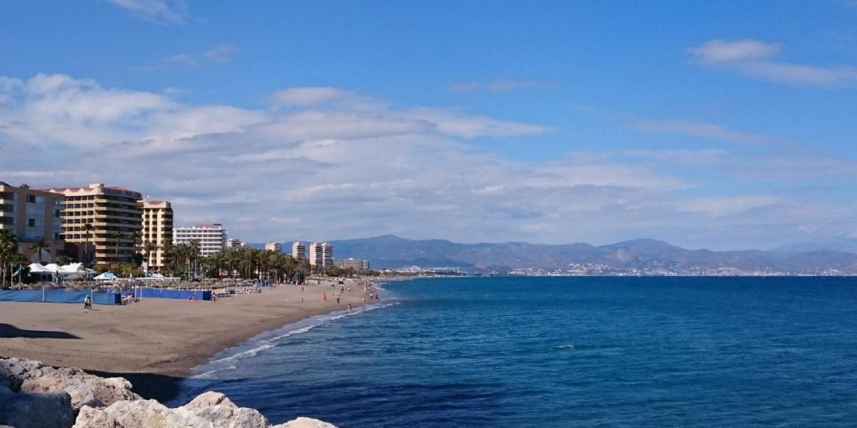 Apartamento Carole Playa Bajondillo Torremolinos Beach - Playa A 30 Segundos - Wifi - Parking - Terrazaアパートメント エクステリア 写真